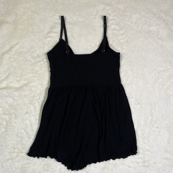 Black Romper - Picture 6 of 6